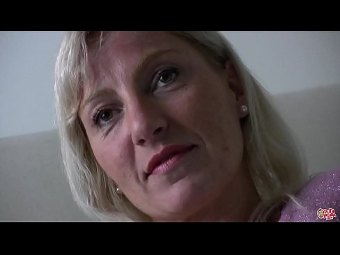 ❤️ ماں ہم سب چدائی ... لیڈی، اپنے آپ سے برتاؤ! ہم پر ur.porngifer.ru